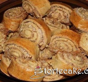 Rolat pecivo sa orasima